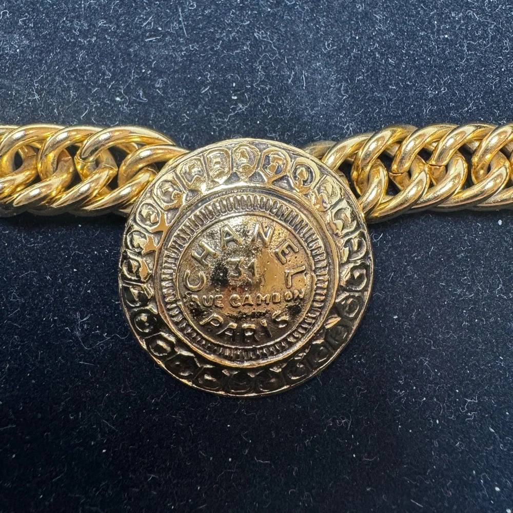 CHANEL vintage choker - Picture 5 of 9